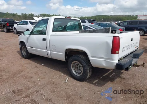 1997 Chevrolet C1500 Fleetside W/T z USA, uszkodzony, nr VIN 1GCEC14W7VZ156797